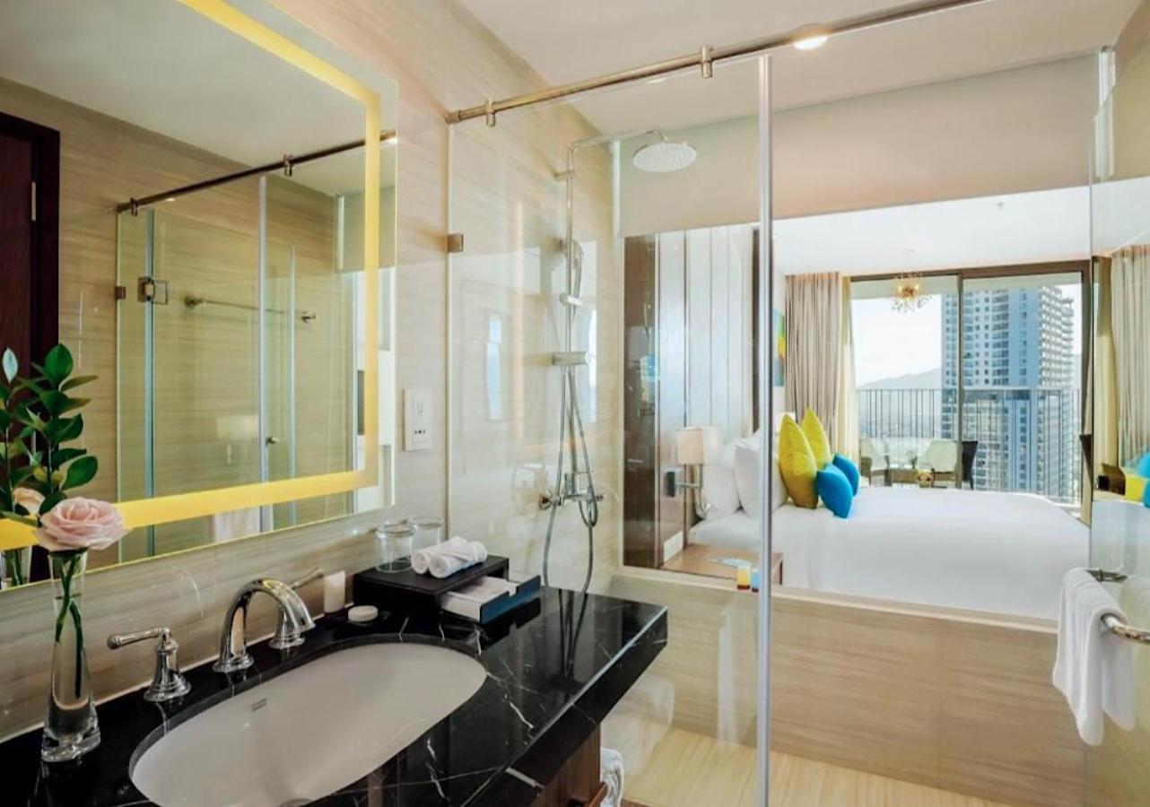 Hotel Panorama Luxury Beach Nha Trang Esterno foto