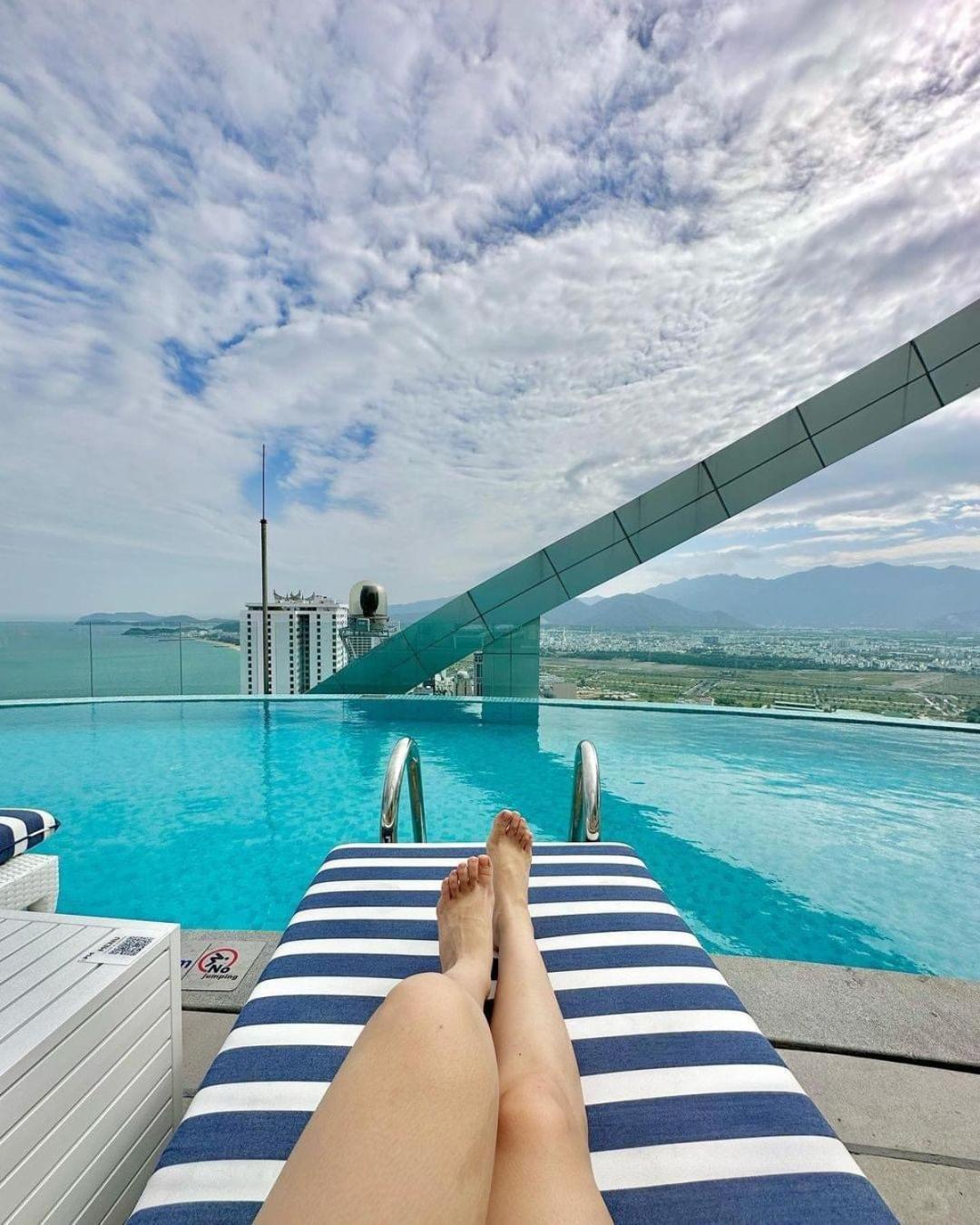 Hotel Panorama Luxury Beach Nha Trang Esterno foto