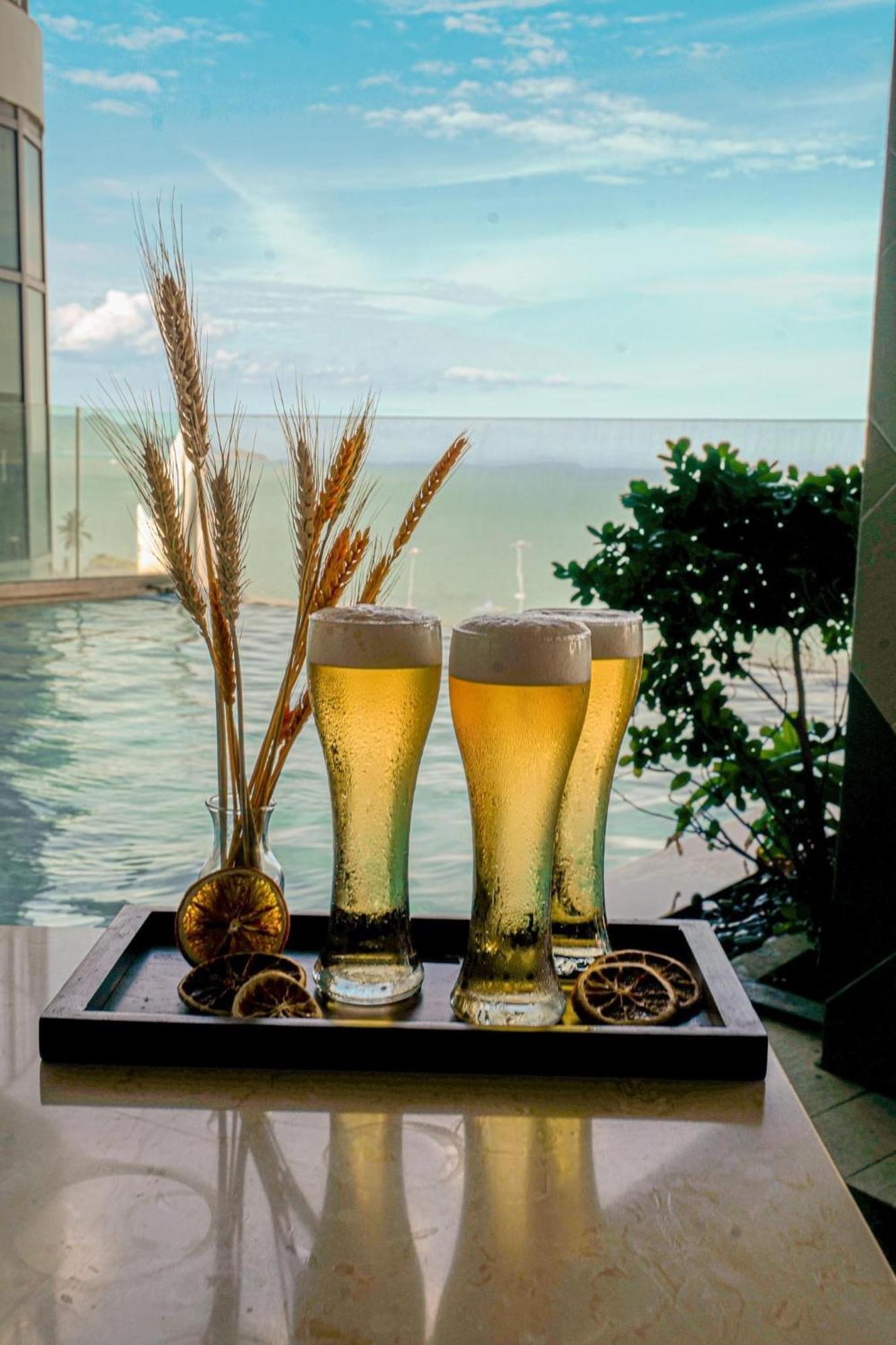 Hotel Panorama Luxury Beach Nha Trang Esterno foto