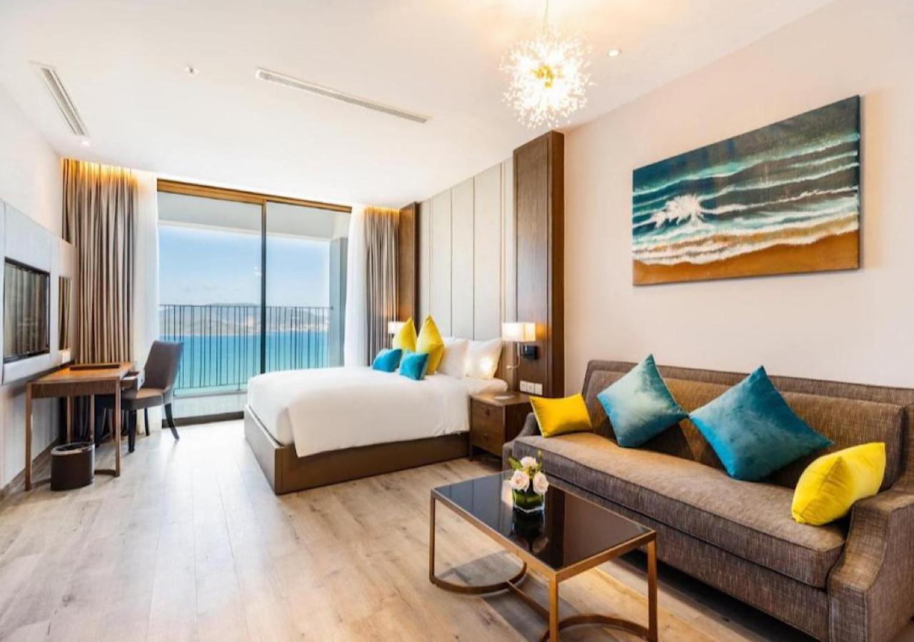 Hotel Panorama Luxury Beach Nha Trang Esterno foto