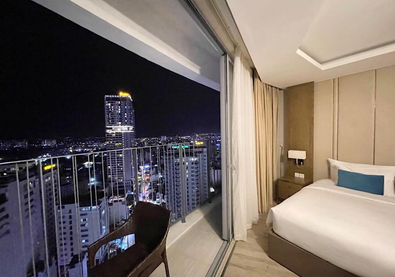 Hotel Panorama Luxury Beach Nha Trang Esterno foto